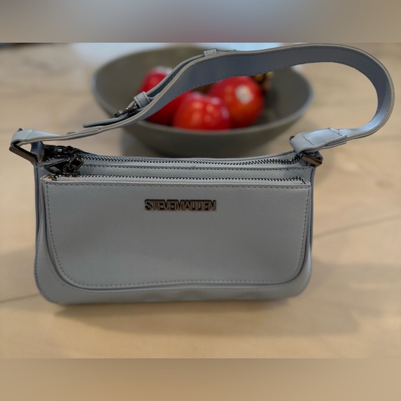Steve Madden Btessi2 Blue Haze Adjustable Bag NWOT - Picture 2 of 13